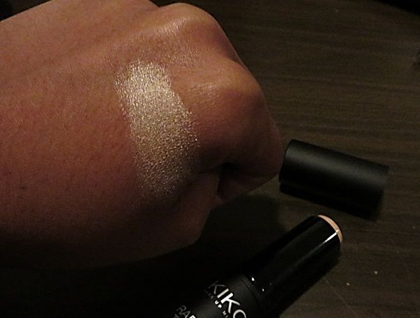 Kiko Make Up Milano Radiant Touch Creamy Stick Highlighter swatch